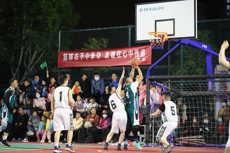 些中小型俱