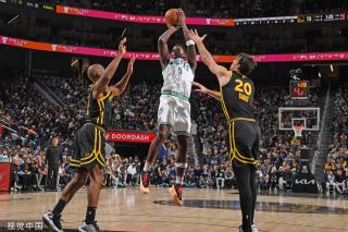 江俊面对世 江俊面对世